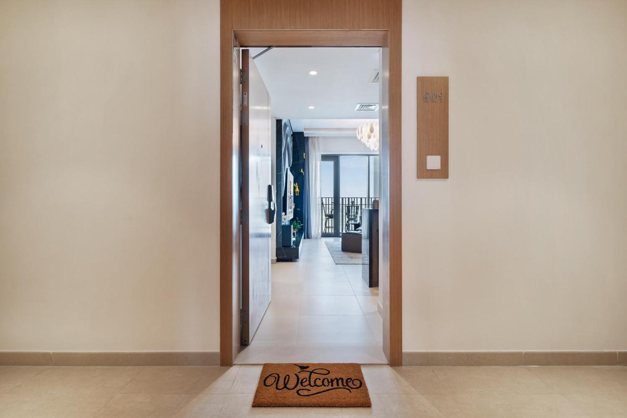 Creek, Luxury 1 Bedroom! Brand New - Dustay